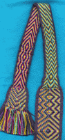 [Warp-twined double cloth using the pasaka principle; two 4-color warps interdigitated]